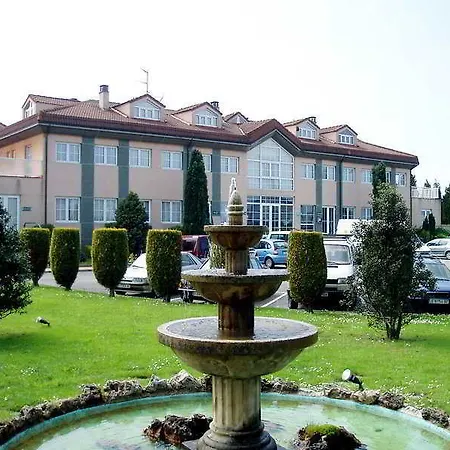 Hotel Arias Aeropuerto Santiago Del Monte