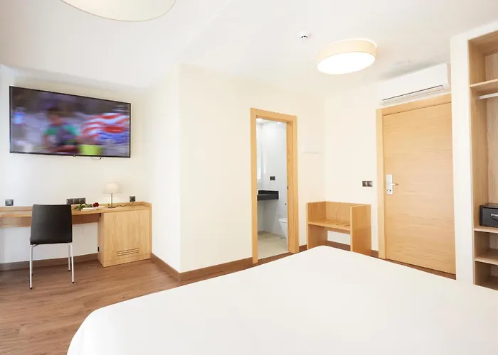 Hotel Arias Aeropuerto