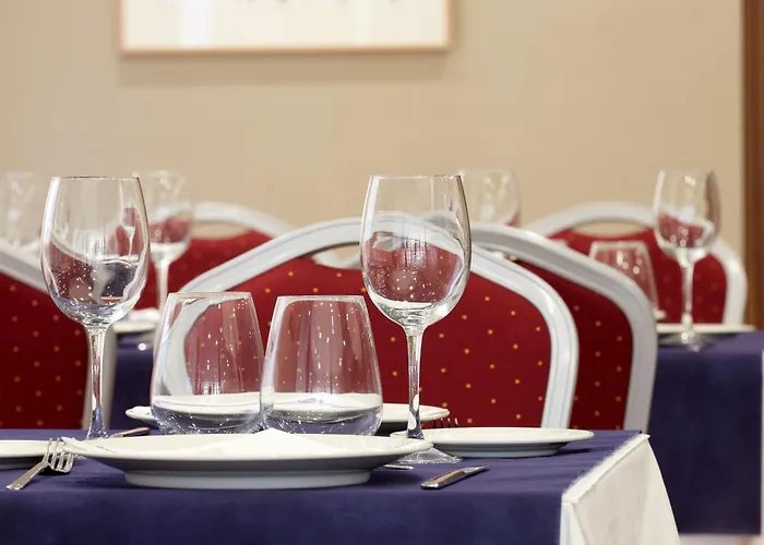 Arias Aeropuerto Santiago Del Monte