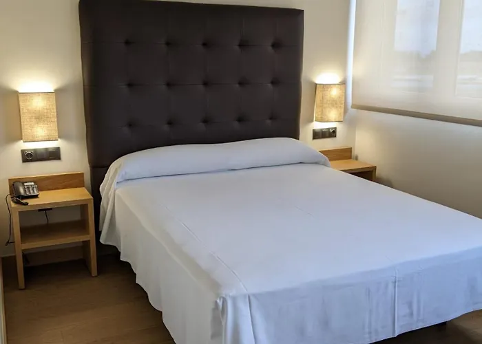 Arias Aeropuerto Santiago Del Monte