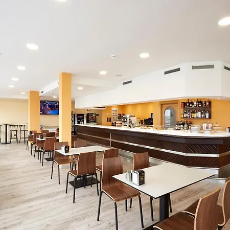 Arias Aeropuerto