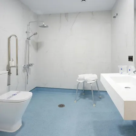 Arias Aeropuerto 3* Santiago Del Monte